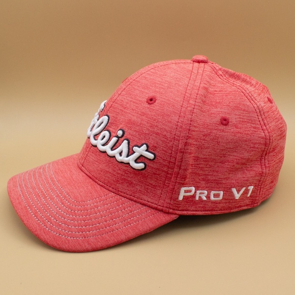 Titleist FJ Pro V1 Red Flex Fitted Hat Men's Size M/L - Picture 2 of 7